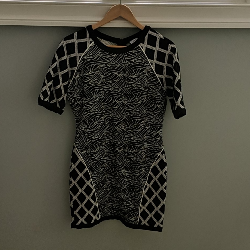 NWT Elizabeth and James Wool Bodycon Dress